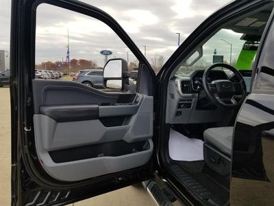 2022 Ford F-150 XL 4WD SuperCrew 5.5' Box
