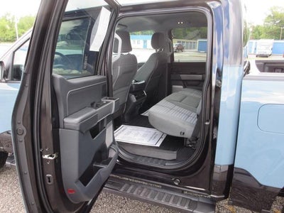 2023 Ford F-150 XL 4WD SuperCrew 5.5' Box