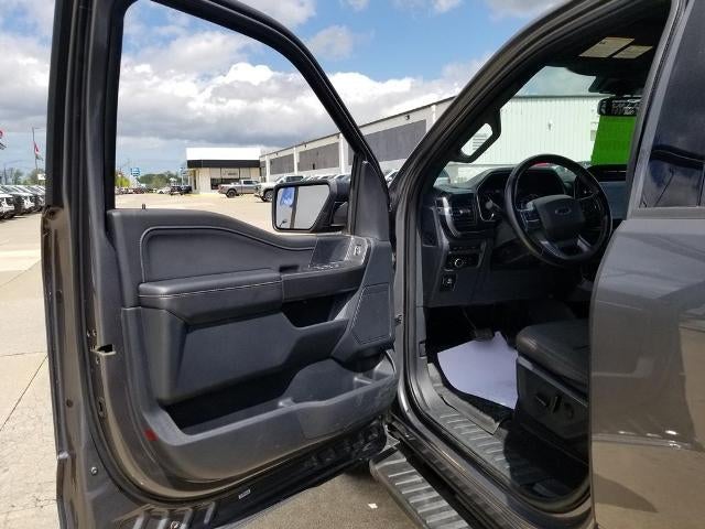 2023 Ford F-150 XL 4WD SuperCrew 5.5' Box