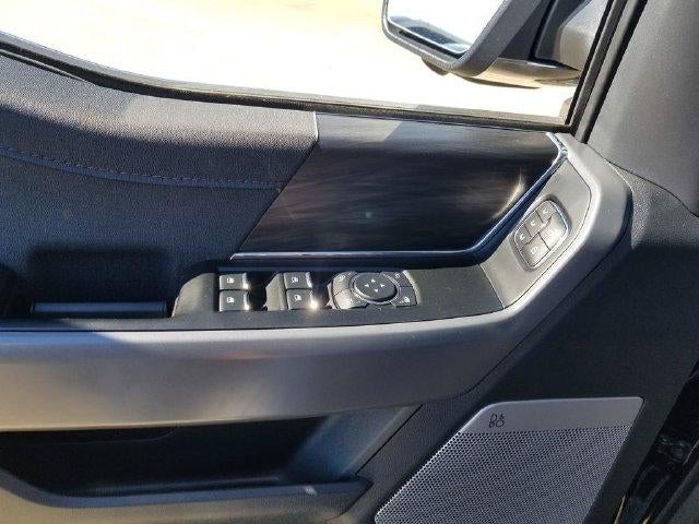 2025 Ford F-150 LARIAT 4WD SuperCrew 5.5' Box
