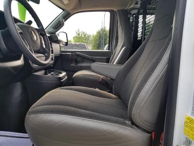 2024 Chevrolet Express Cargo Van 2500 Regular Wheelbase Rear-Wheel Drive