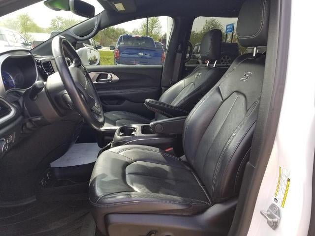 2021 Chrysler Pacifica Hybrid Touring L FWD