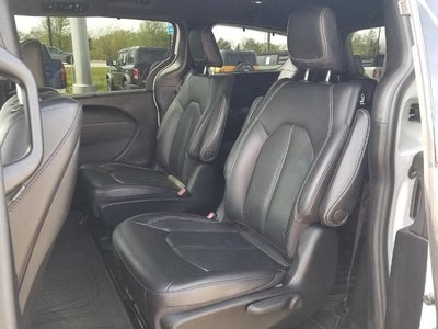 2021 Chrysler Pacifica Hybrid Touring L FWD