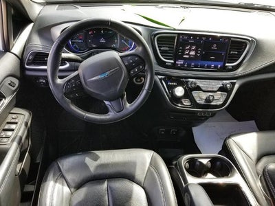 2021 Chrysler Pacifica Hybrid Touring L FWD