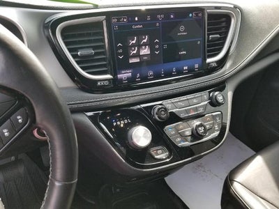 2021 Chrysler Pacifica Hybrid Touring L FWD