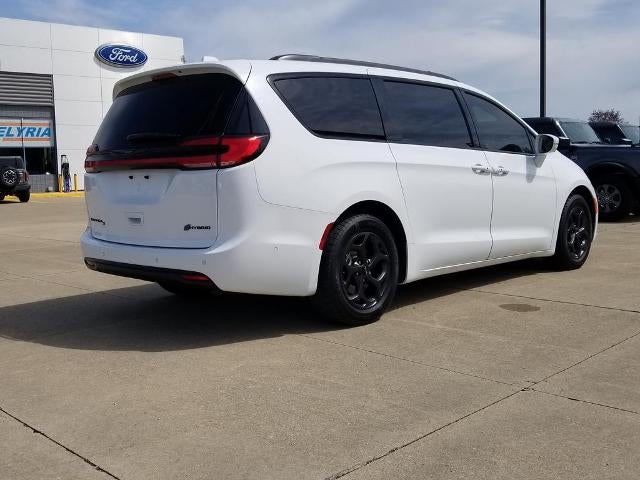 2021 Chrysler Pacifica Hybrid Touring L FWD