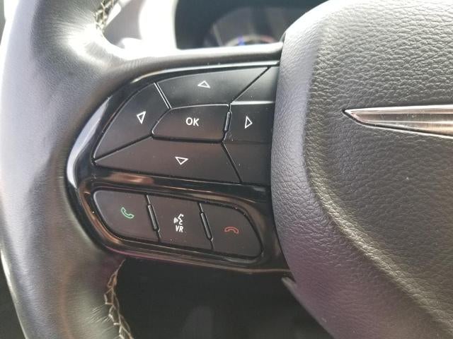 2021 Chrysler Pacifica Hybrid Touring L FWD