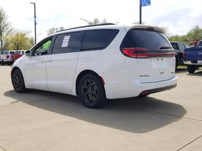 2021 Chrysler Pacifica Hybrid Touring L FWD