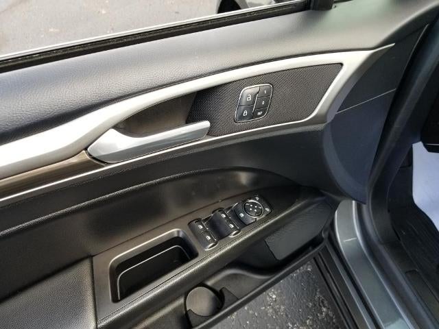 2020 Ford Fusion SEL FWD