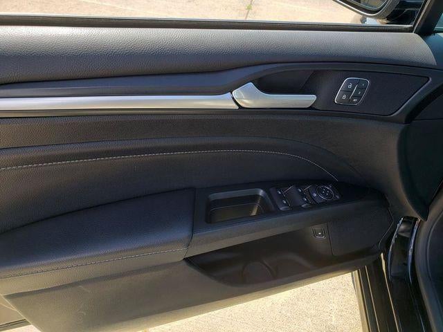 2019 Ford Fusion Energi Titanium FWD