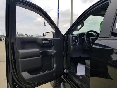 2021 Chevrolet Silverado 1500 Crew Cab Short Box 4-Wheel Drive Custom Trail Boss Midnight Edition