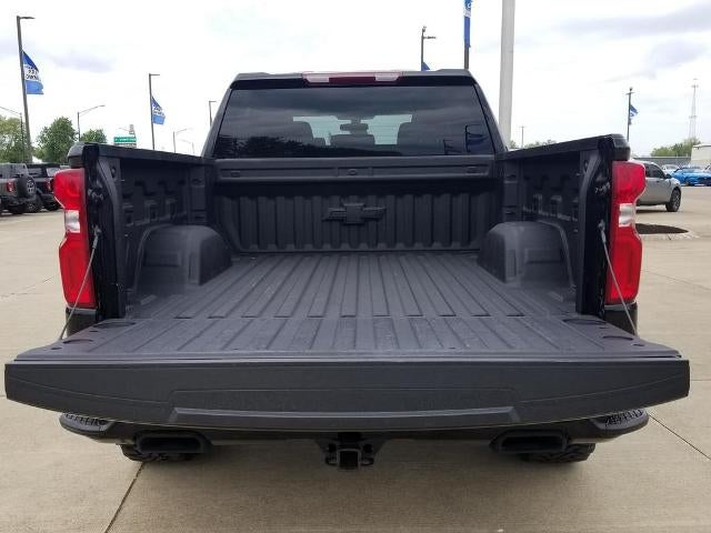 2021 Chevrolet Silverado 1500 Crew Cab Short Box 4-Wheel Drive Custom Trail Boss Midnight Edition